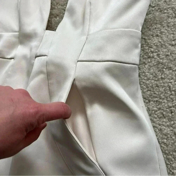 StyleStalker Cut Out Mini Short Dress Cream Women’s Size Small Pockets - Picture 6 of 16